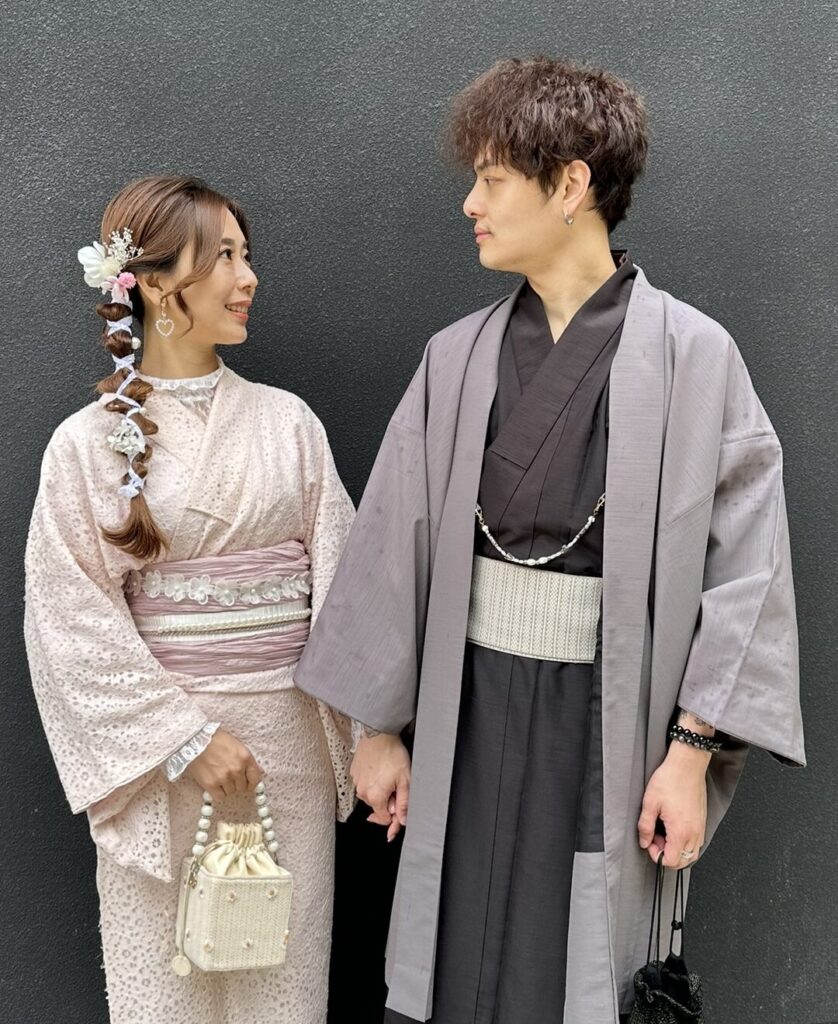 カップルプラン女性はレース着物など