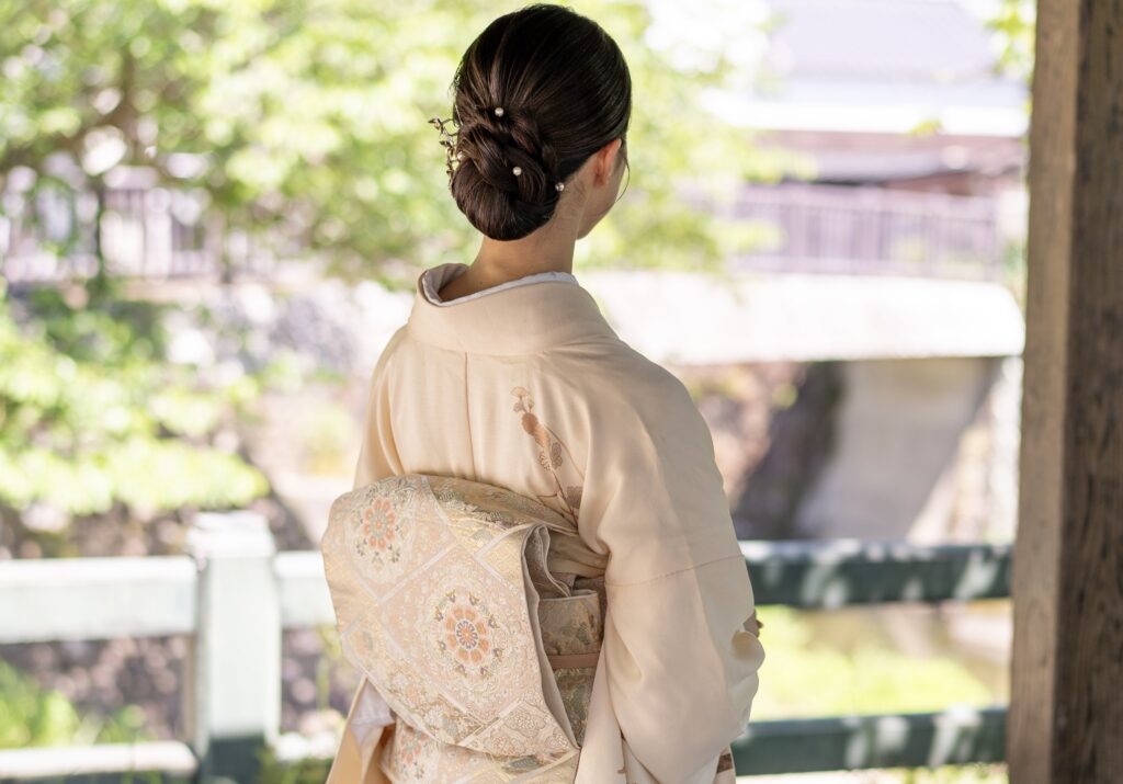 太宰府訪問着の後ろ姿