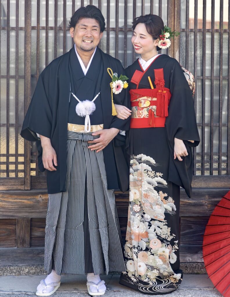 黒留袖と紋付袴のお客様写真